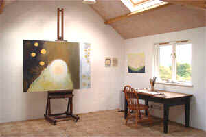 Studio.jpg (7747 bytes)